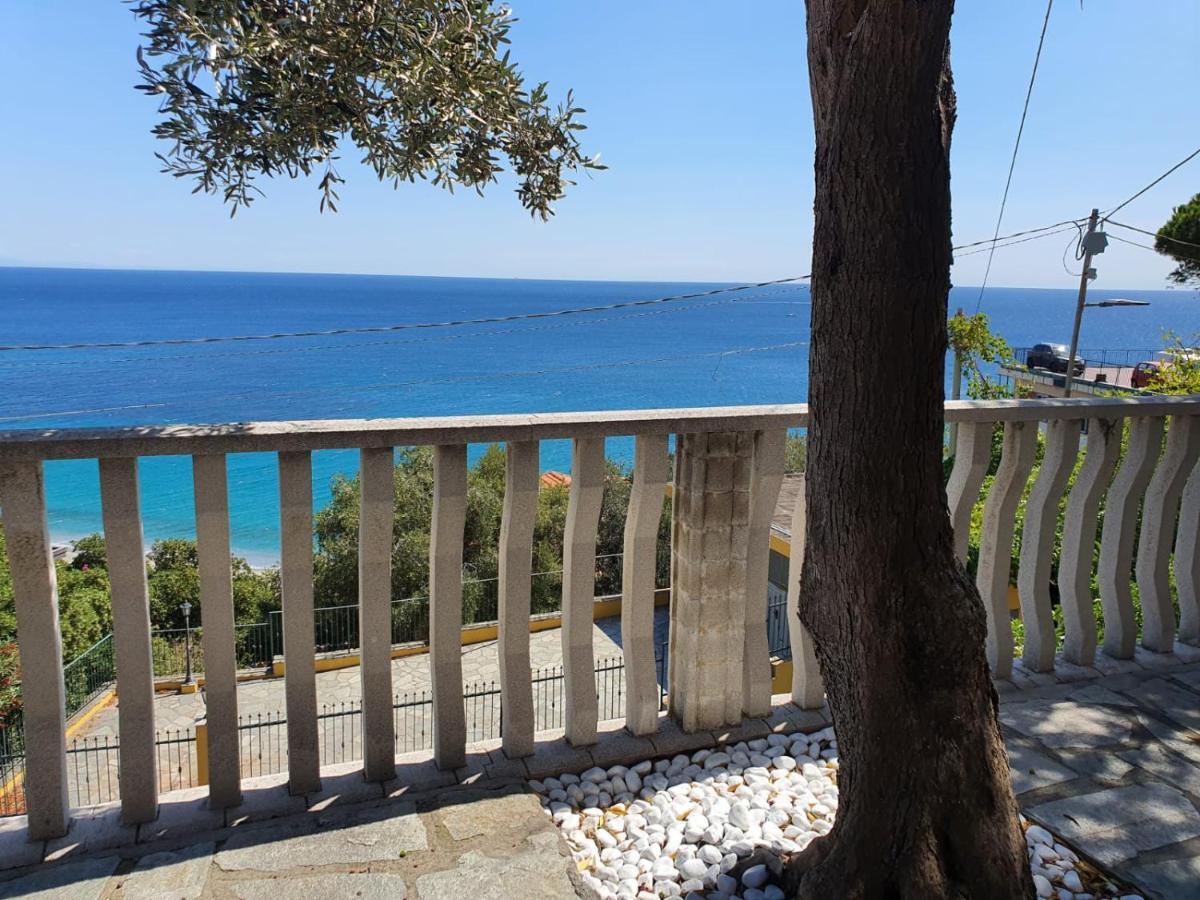 Apartament Una Finestra Sul Mare Monolocale Bergeggi Zewnętrze zdjęcie