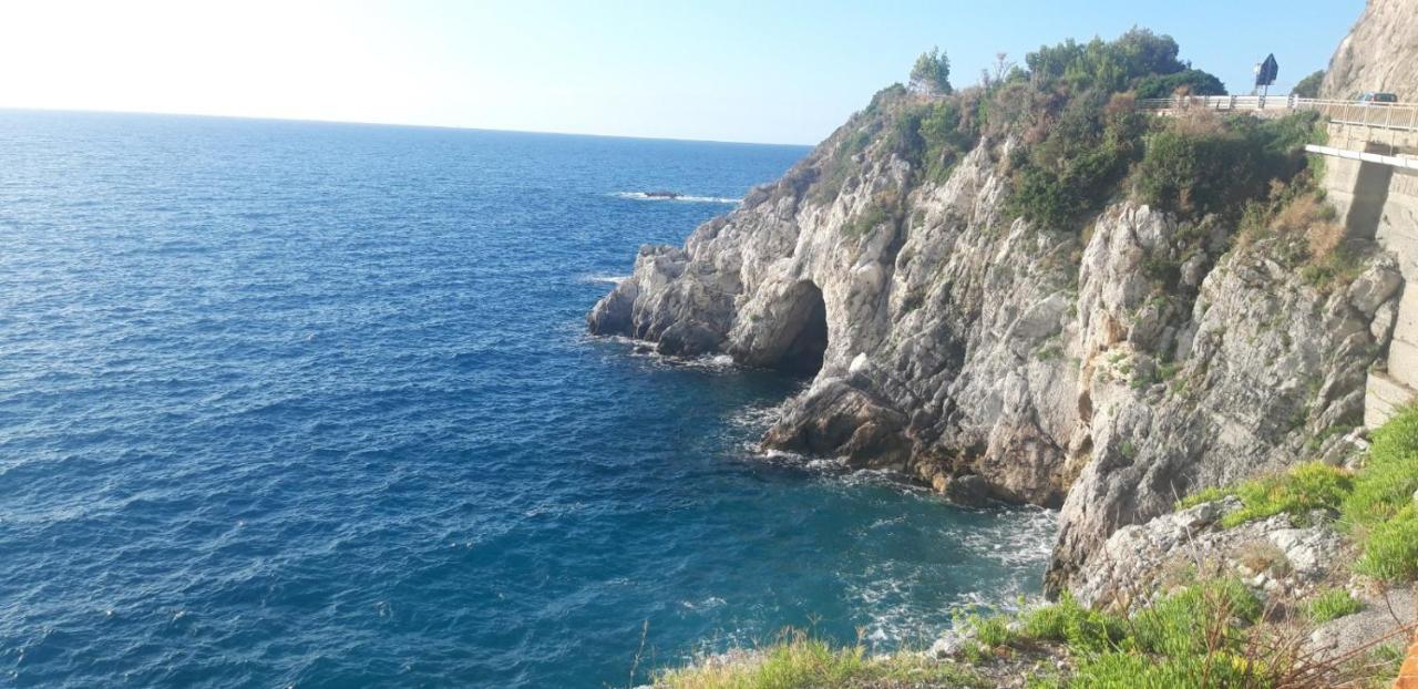 Apartament Una Finestra Sul Mare Monolocale Bergeggi Zewnętrze zdjęcie