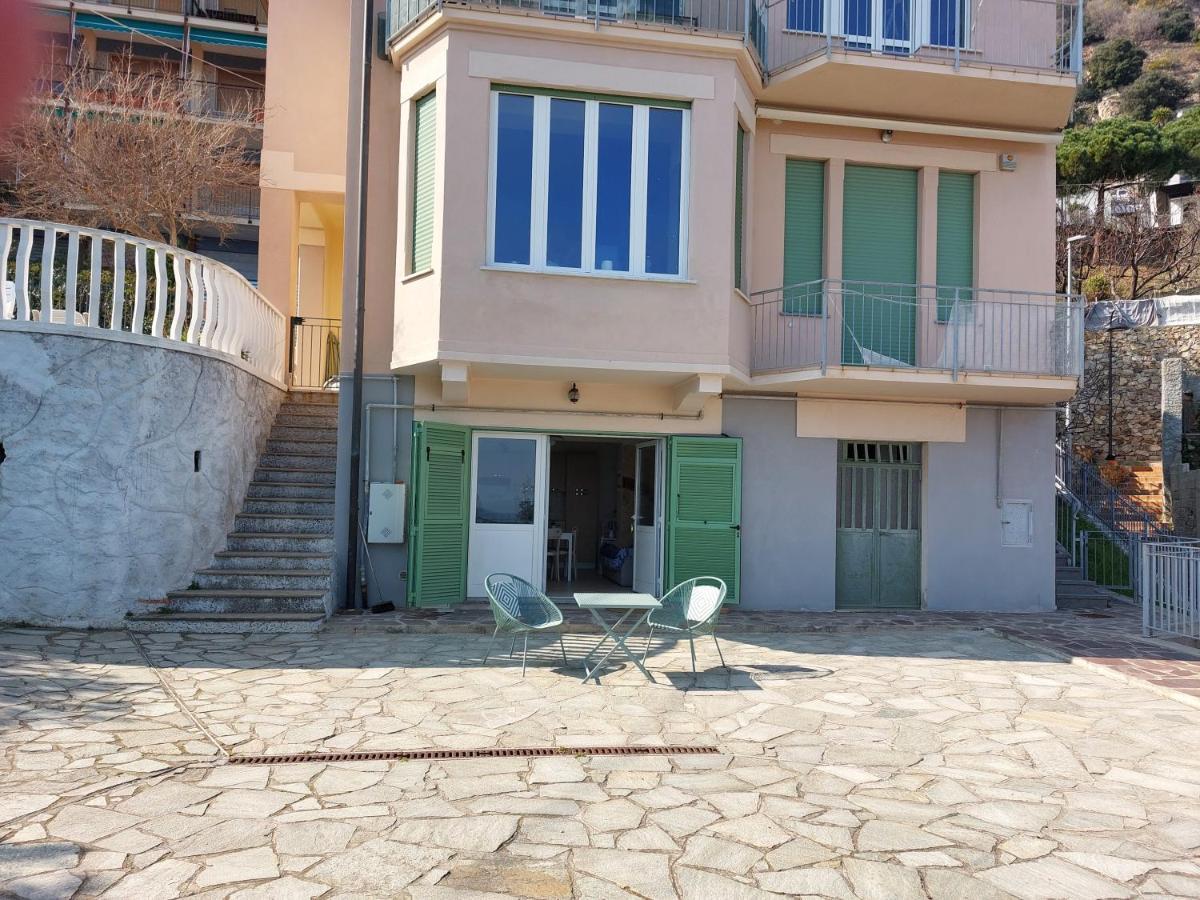 Apartament Una Finestra Sul Mare Monolocale Bergeggi Zewnętrze zdjęcie