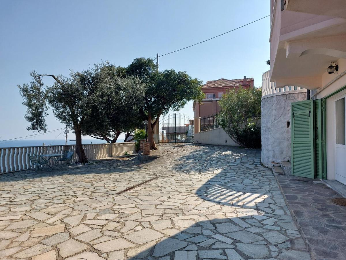 Apartament Una Finestra Sul Mare Monolocale Bergeggi Zewnętrze zdjęcie